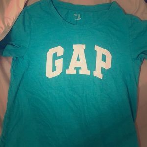 GAP T-shirt